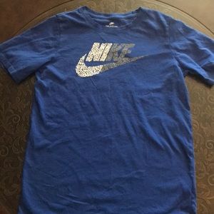 Boys Nike T-shirt
